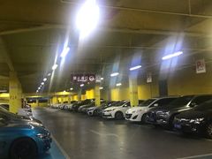 -欧尚超市苏州店停车场(金鸡湖路店)