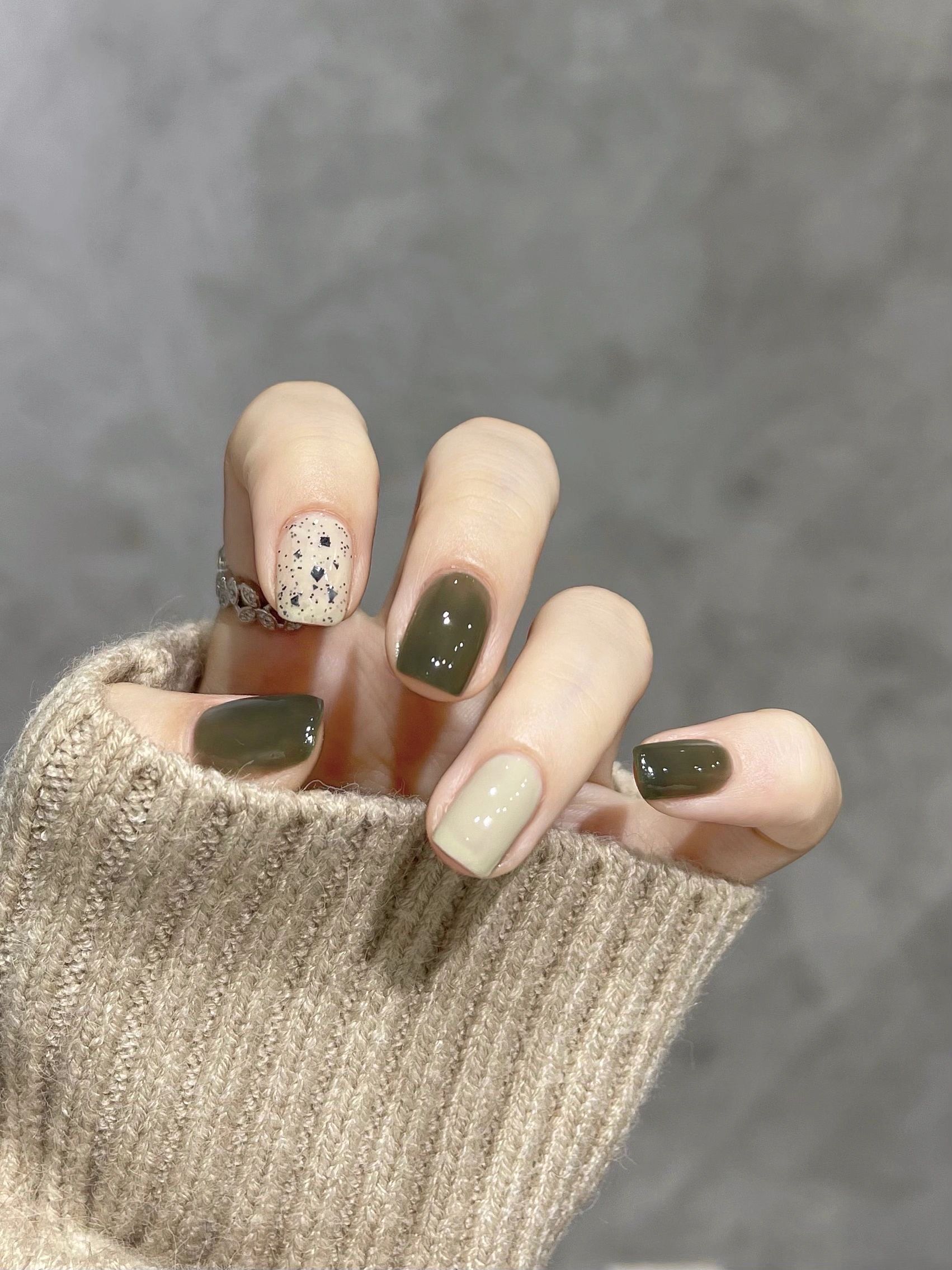 秋冬莫兰迪色系美甲