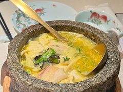 维园特色石锅豆腐-维园悦谱·海派家常菜(乌鲁木齐南路店)