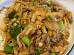 -何适山庄 ·可团建(水长城P2停车场店)