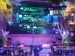 -临界音乐酒馆·小龙虾·江湖菜(华熙LIVE·鱼洞店)