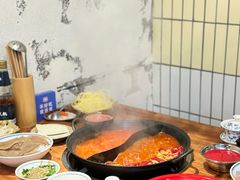 -憨铁匠火锅(红山6979店)