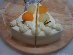 蜜瓜蛋糕-EVERNAKED裸蛋糕(SOHO天山店)
