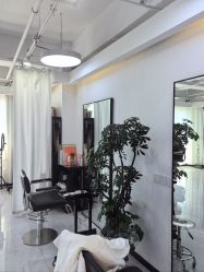 -V7 HAIR SALON