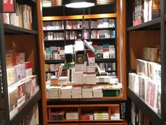 -西西弗书店&矢量咖啡(凯德晶萃广场店)