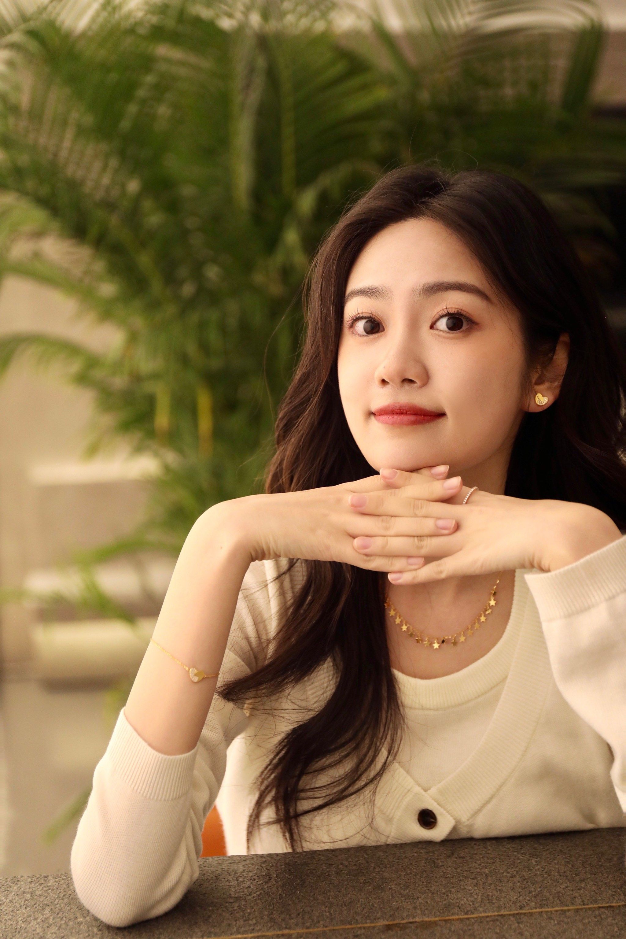 多面光芒自在绽放 \n演员#汤梦佳