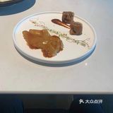 中午的时候过去要提前定位，否则可能没有位置