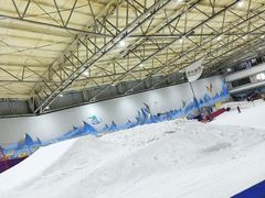 -乔波室内滑雪场