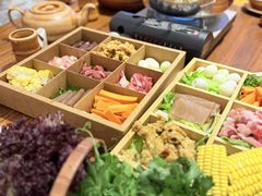 -亮欢寨酸汤鱼(沙冲路店)