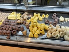 -沃尔玛(前山店)