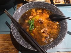 -八月美食小馆(银泰城总店)