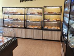 面包甜点陈列柜-85度C(北京八角物美店)