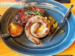 烤嫩牛肩肉和香肠-The Diner X餐厅(青岛万象城店)