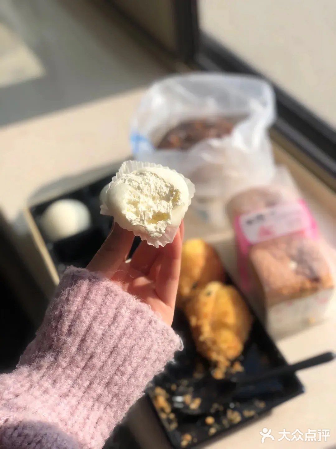 外层绵软,中间冰凉。「红丝绒蛋糕」