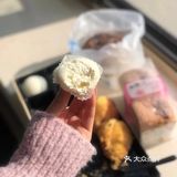 外层绵软,中间冰凉。「红丝绒蛋糕」