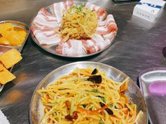 -马路牙子烧烤音乐酒馆(望京店)