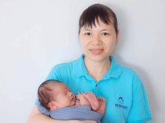 -鲸鱼妈妈月嫂/育婴师定制