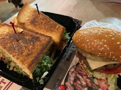 -The Habit Burger Grill 哈比特汉堡(复兴soho店)
