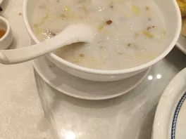 焦**粥