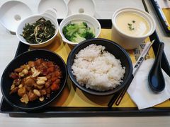 宫保鸡丁-老娘舅餐厅(黄龙体育中心店)