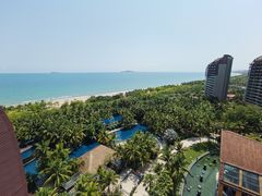 -三亚湾海居铂尔曼度假酒店