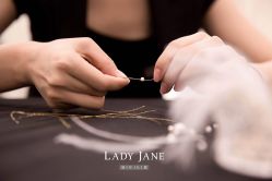 -Lady  Jane高端婚纱礼服馆