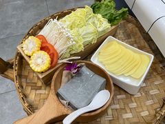 蔬菜拼盘-卤校长重庆火锅