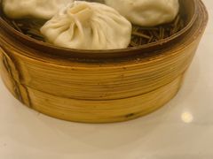-老西白点心店
