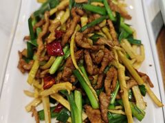 -钟记陕南菜·煎锅鱼(红专南路店)