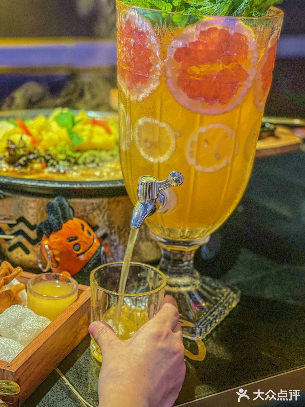 吃探鱼顺手领养了一个仔.还能77折吃🐟