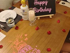 -Mark&Mars Restaurant