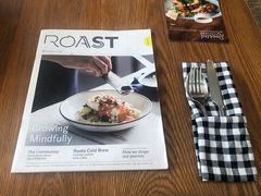 餐具摆设-ROAST coffee & eatery