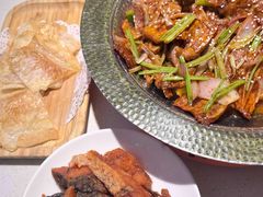 -小鱼小牛(世欧广场店)