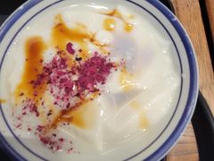 -云阿蛮云南生烫牛肉米线(奉贤路店)