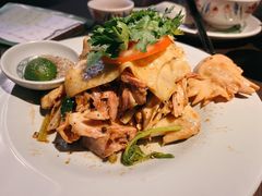 越式盐焗麻油鸡-大头虾越式风味餐厅(光明广场店)