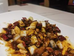 宫保鸡丁-夫妻肺片·中华老字号·正宗川菜(春熙路店)
