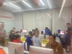 -斯坦星球AI编程·机器人科创·科学实验·信奥·思维·STEM·乐高·竞赛考级(长宁虹桥大融城荟聚中心)