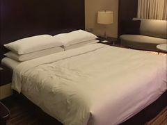 -上海龙之梦万丽酒店