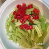 素菜美味营养不打折之蛋白炒芹菜