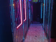 -路边边.炒菜烧烤.音乐餐厅(良乡长虹店)