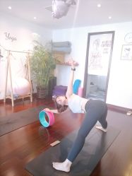 -Yvon yoga 瑜伽·精准体态管理中心