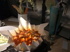 -穹六人间 people 6(岳阳路店)