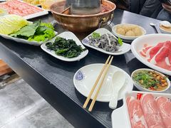 -楼外楼大刀肉传统火锅居(幸福街店)