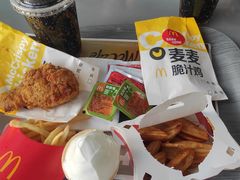 -麦当劳(中二横路店)
