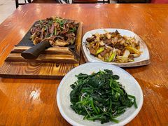 -汤河清真餐馆