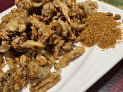 -鸿亨泰杂鱼馆(港馨家园店)