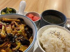 -轻蔬不用等·素食(江苏路店)