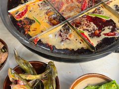 -正南齊北重庆老火锅(光华村直营店)