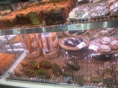 -巴黎贝甜(宜山路店)