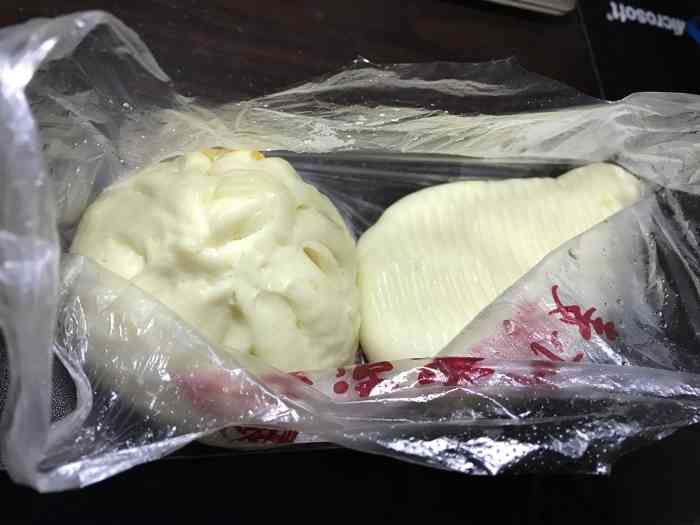 乐麦蒸坊(进香河店)-"包子很好吃~菜包甜甜的~面皮发的很好~荠.